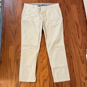 Vineyard Vines On-The-Go Khaki Pant